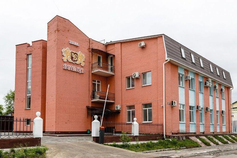 Hotel Boyard Oessoeriejsk Buitenkant foto